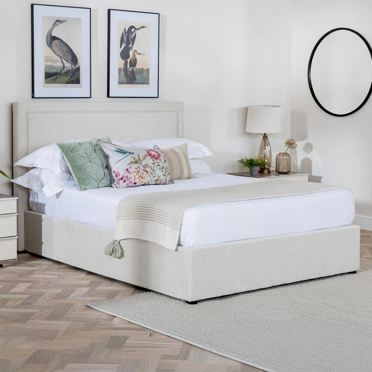 How to make a small bedroom look bigger: 5 Expert Design Tips